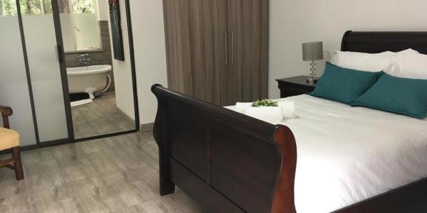 Calla Lily Guesthouse Mbombela ภายนอก รูปภาพ