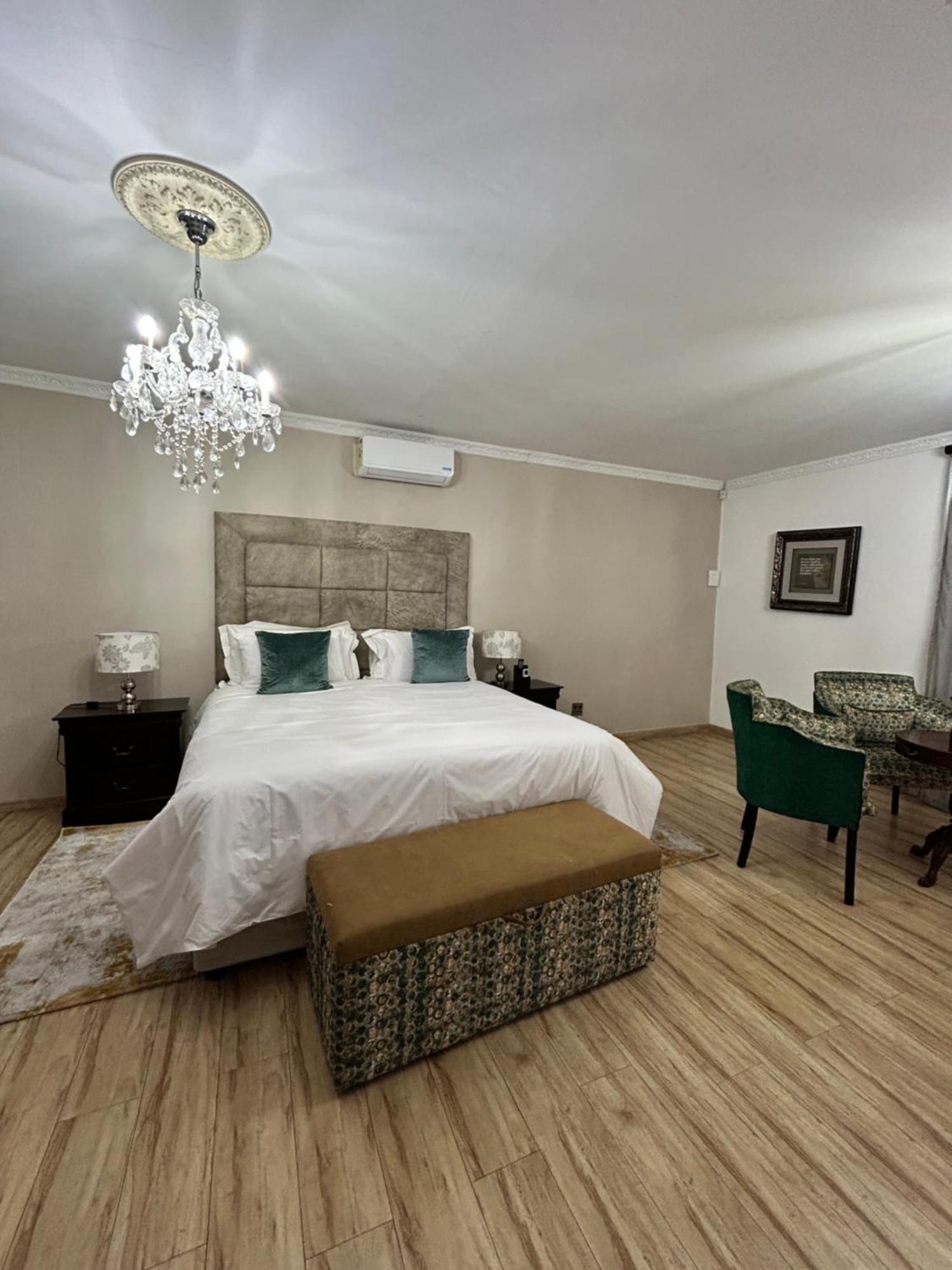 Calla Lily Guesthouse Mbombela ภายนอก รูปภาพ
