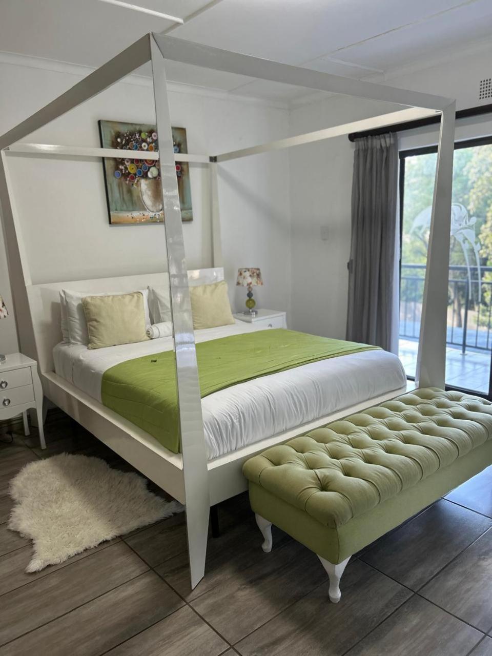 Calla Lily Guesthouse Mbombela ภายนอก รูปภาพ